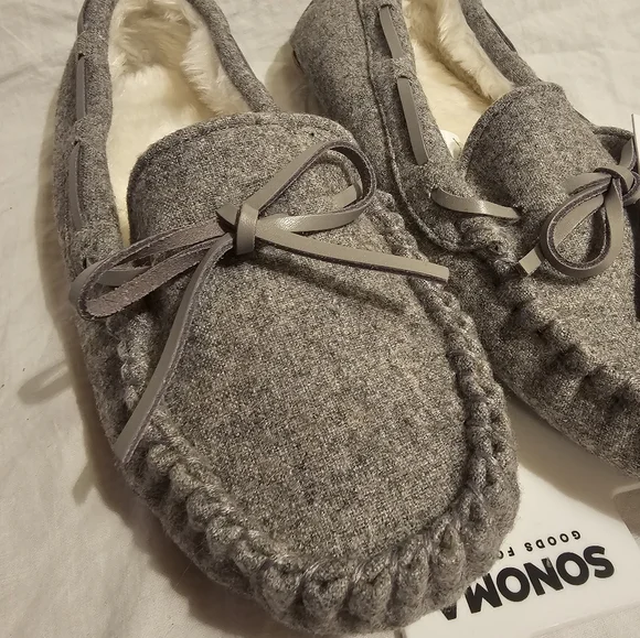 Sonoma Gray Moccasin 7/8 Women's Slippers Medium - Picture 5 of 10